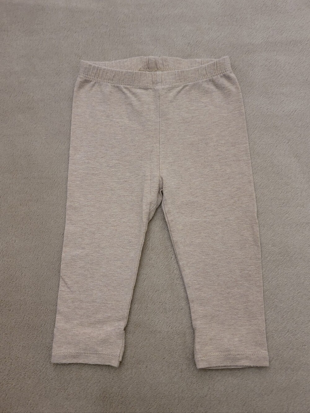 Gap Baby Girl Beige Leggings w/Bows on the Bottom Back Size 12-18 Months